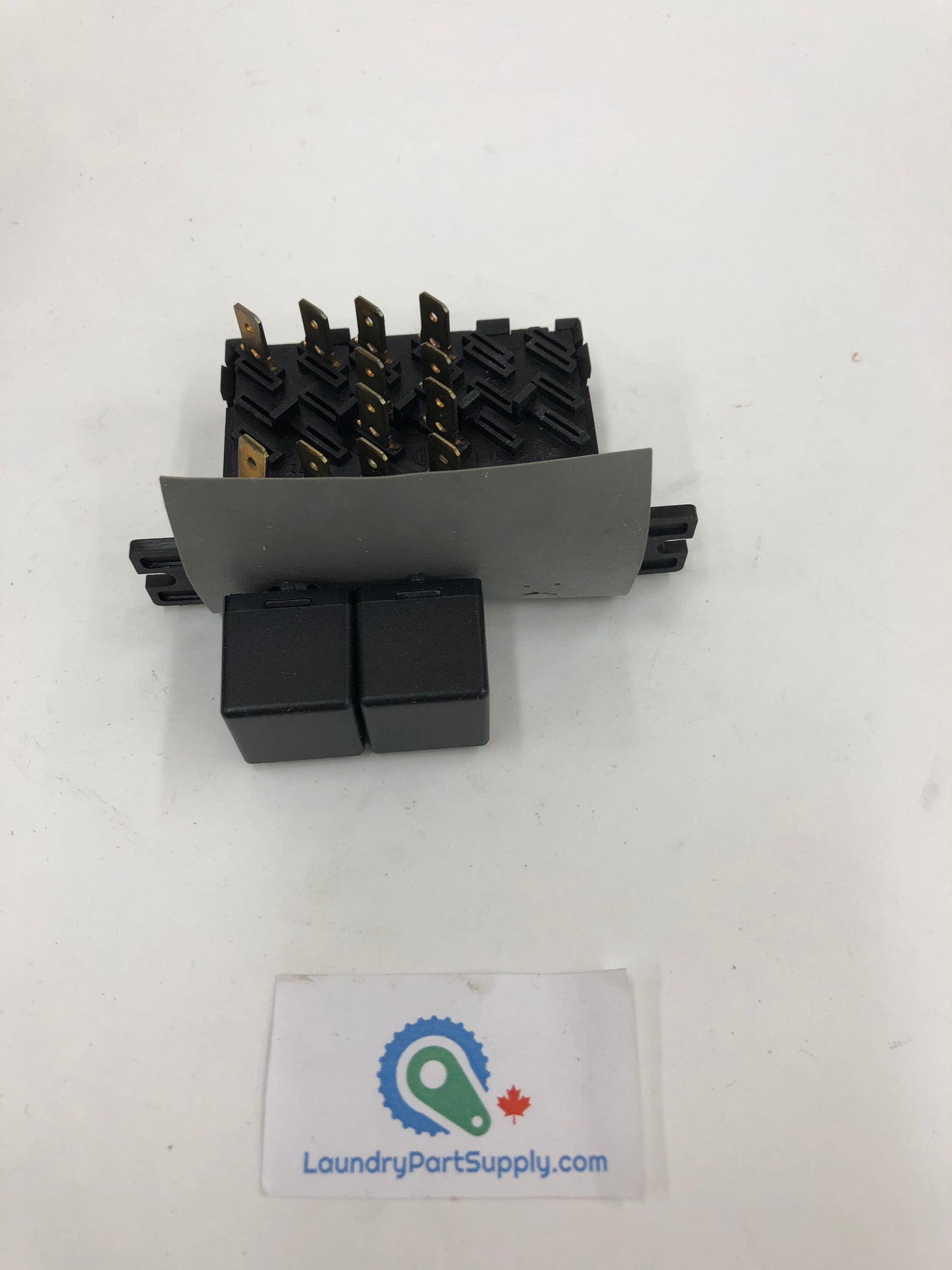 PUSH-BUTTON SWITCH ASSEMBLY